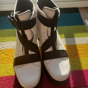 UGG SID size 9